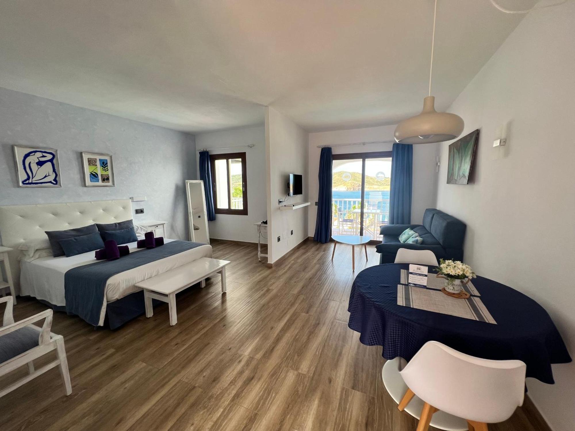 Apartamentos El Bergantin Menorca Club Fornells  Exteriör bild